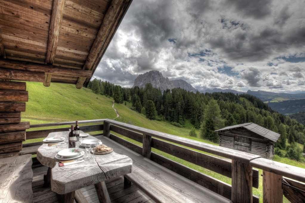 Hotel Tyrol Selva di Val Gardena Esterno foto