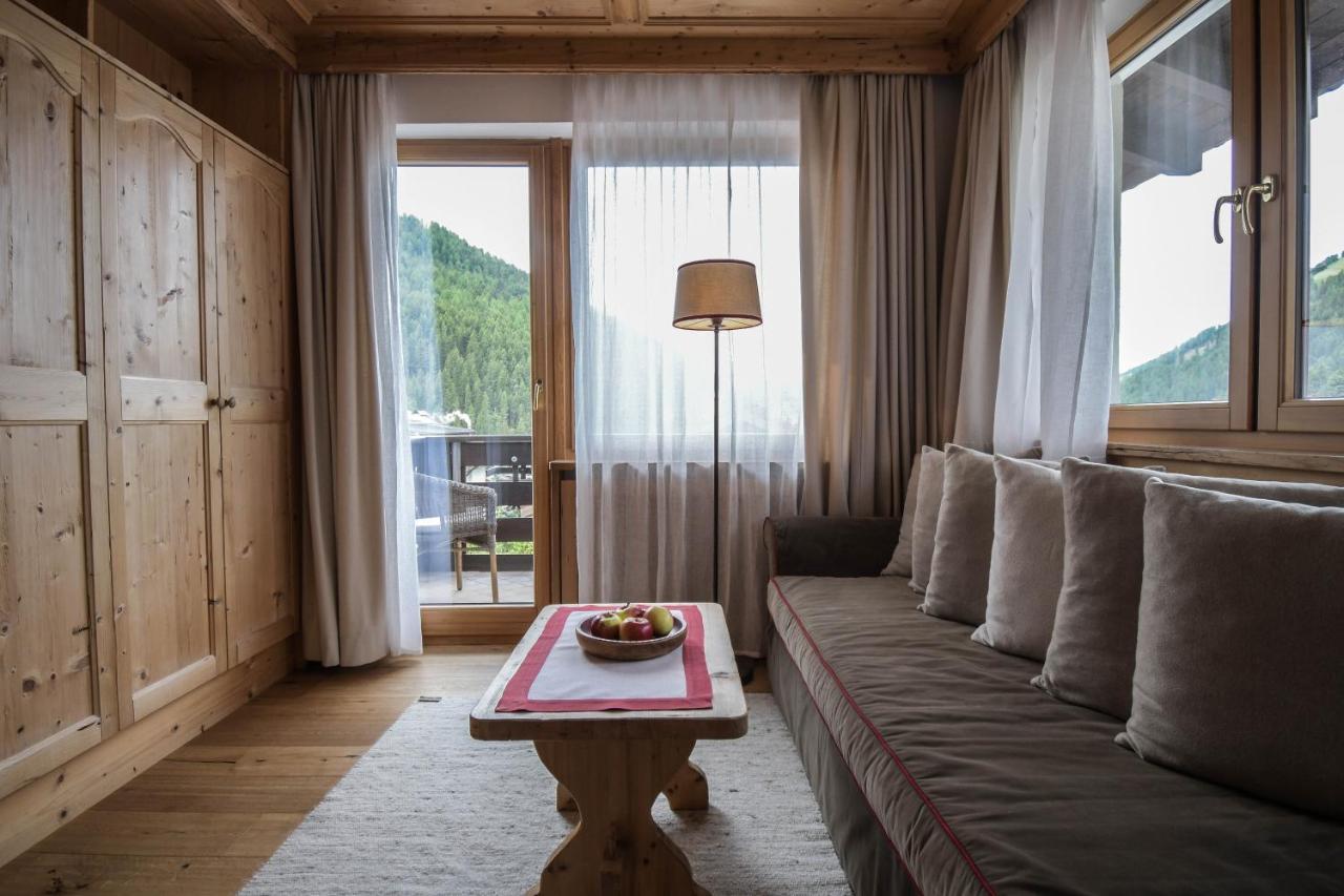 Hotel Tyrol Selva di Val Gardena Esterno foto
