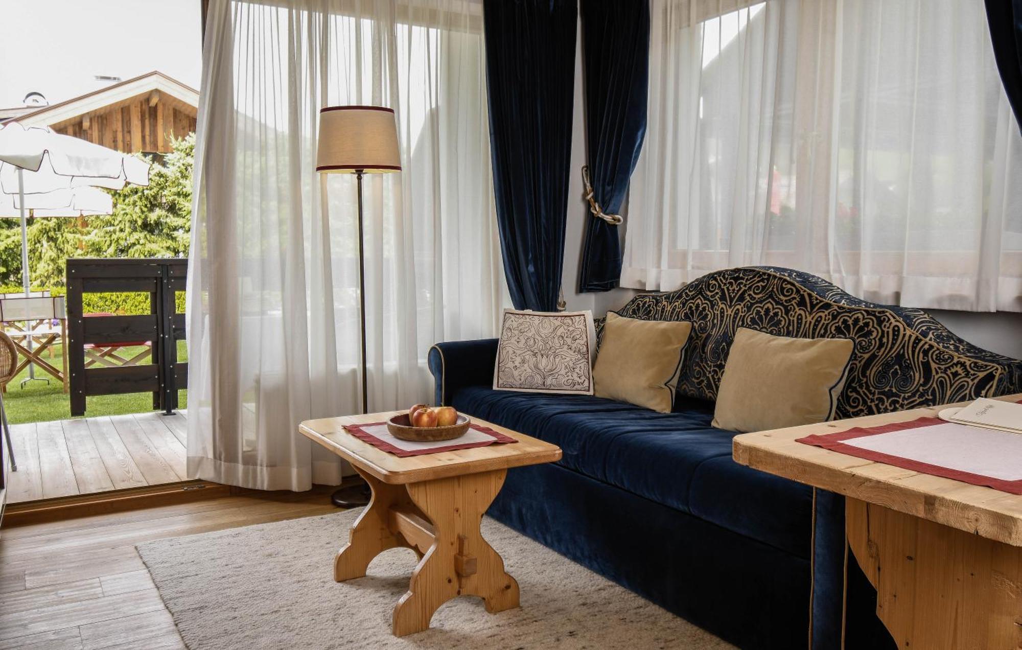 Hotel Tyrol Selva di Val Gardena Esterno foto