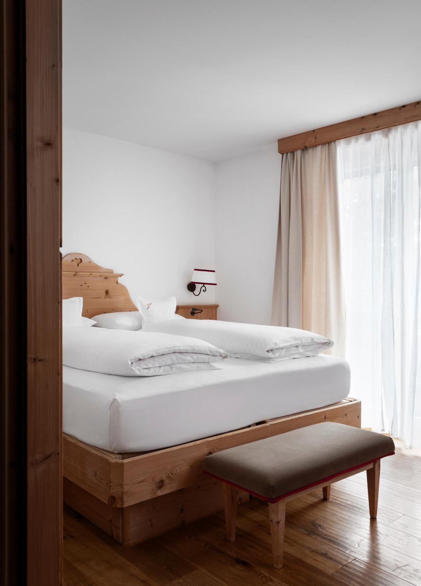 Hotel Tyrol Selva di Val Gardena Esterno foto