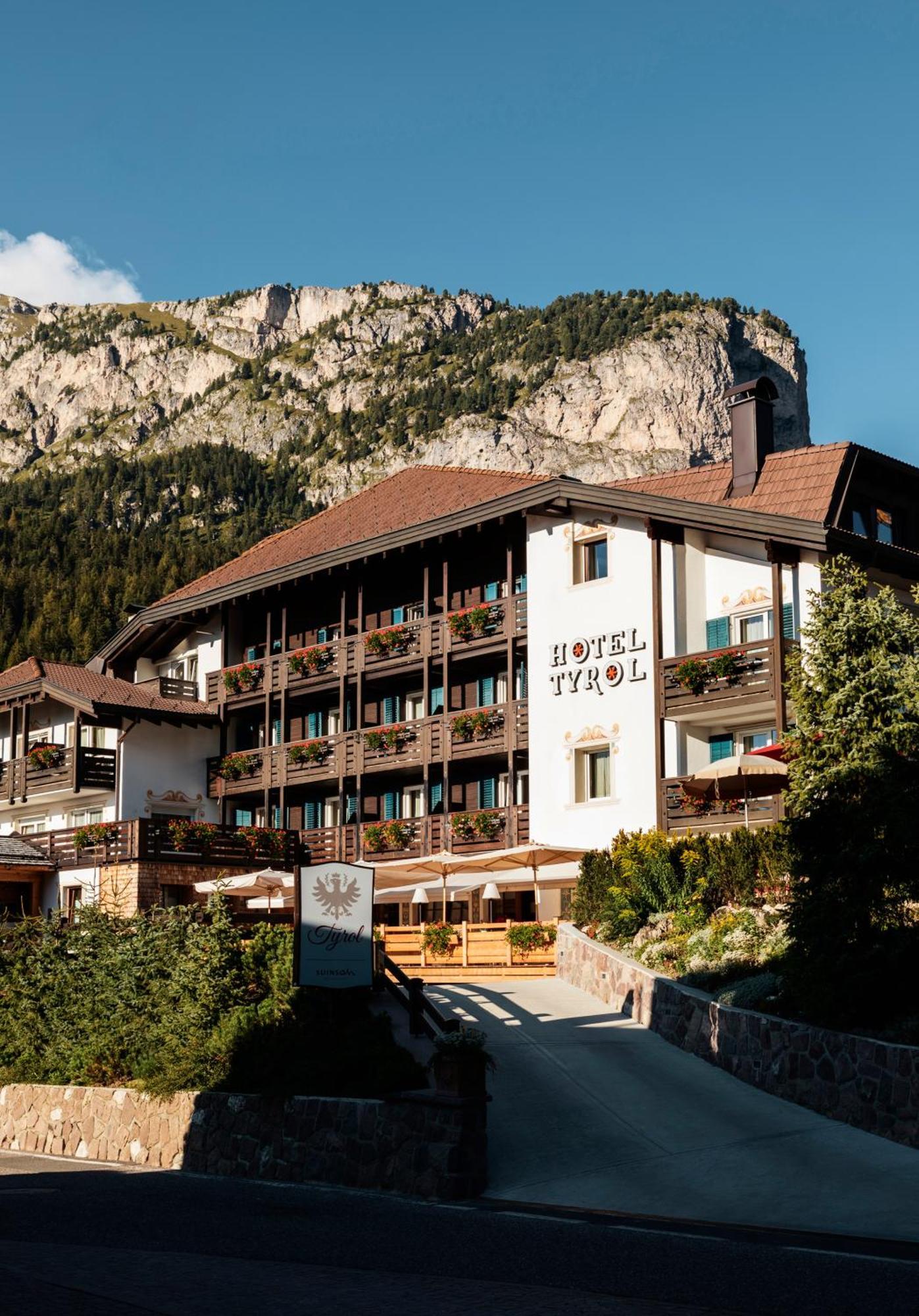 Hotel Tyrol Selva di Val Gardena Esterno foto